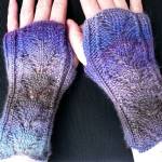 Wings Mitts by Susanna IC, Photo &copy; ArtQualia